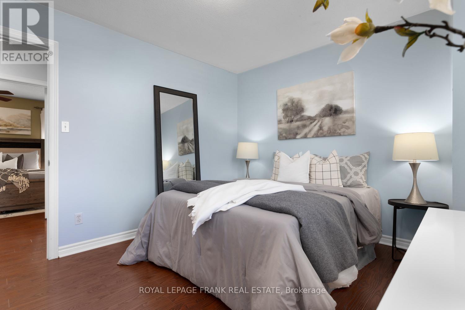












88 RICHFIELD SQUARE

,
Clarington (Courtice),




Ontario
L1E3G4

