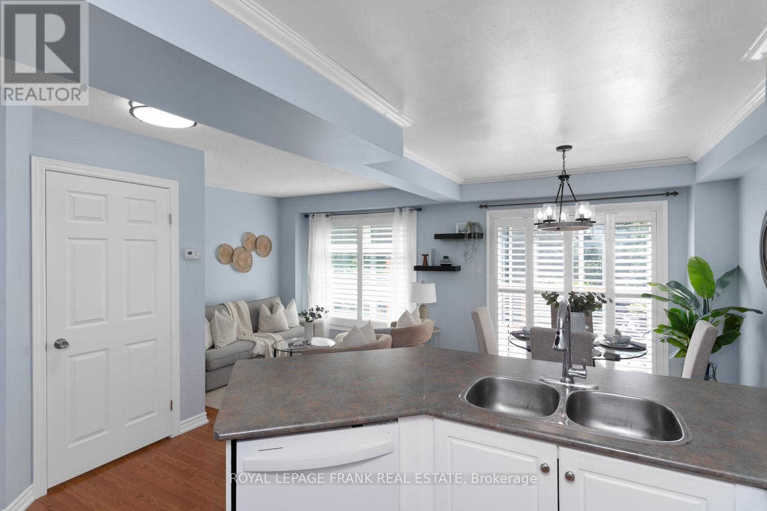 












88 RICHFIELD SQUARE

,
Clarington (Courtice),




Ontario
L1E3G4

