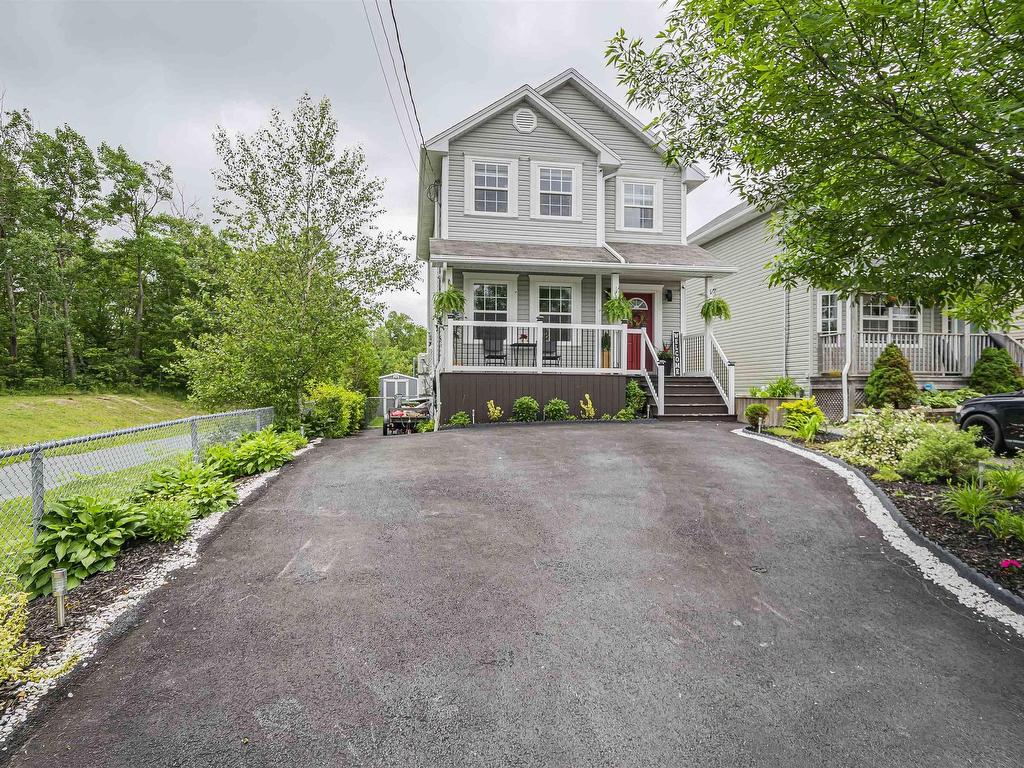 












28 Inspector Court

,
Spryfield,




NS
B3R 0A7

