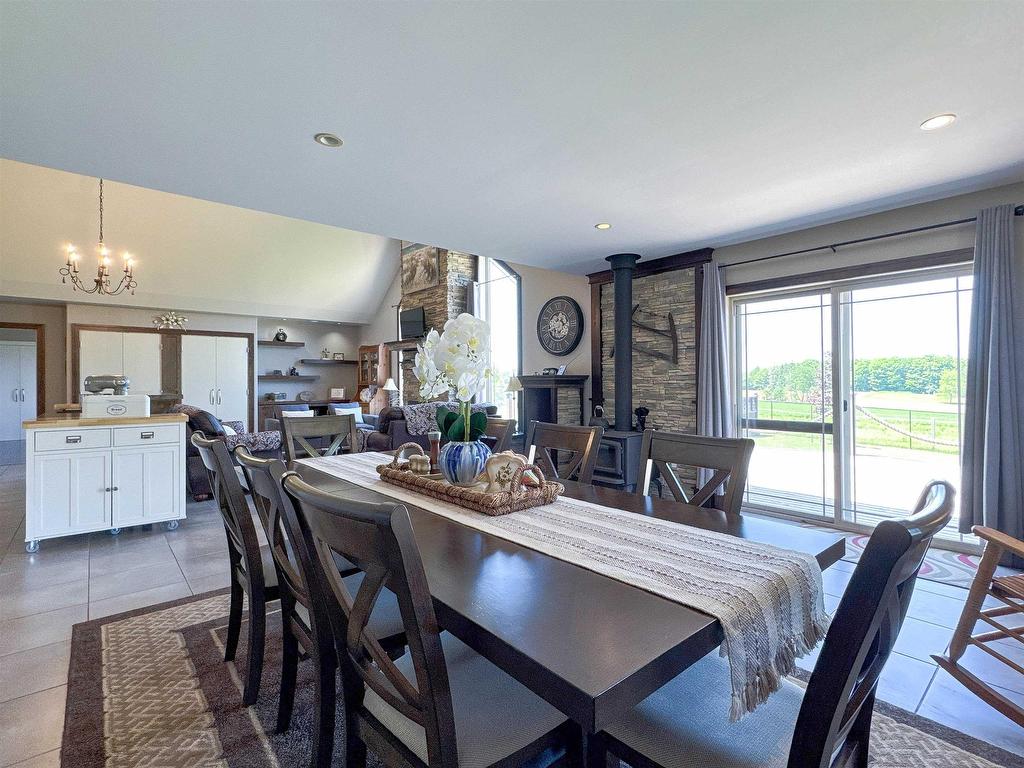 












309 Darlington Road

,
North Wiltshire,




PE
C0A 1Y0

