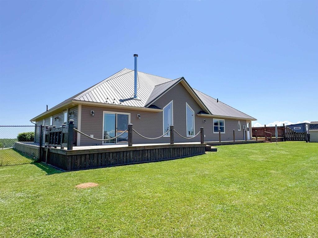 












309 Darlington Road

,
North Wiltshire,




PE
C0A 1Y0

