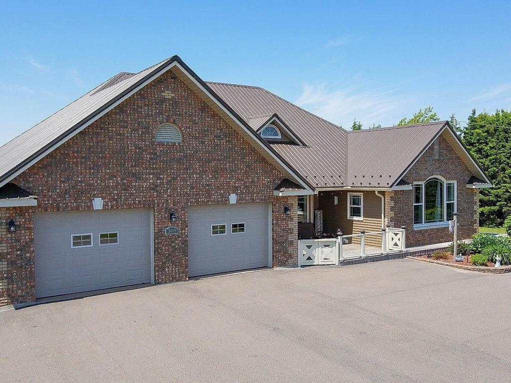 












309 Darlington Road

,
North Wiltshire,




PE
C0A 1Y0

