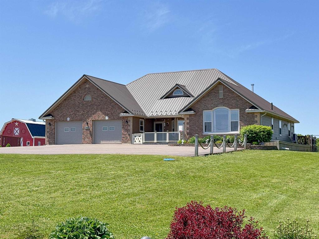 












309 Darlington Road

,
North Wiltshire,




PE
C0A 1Y0

