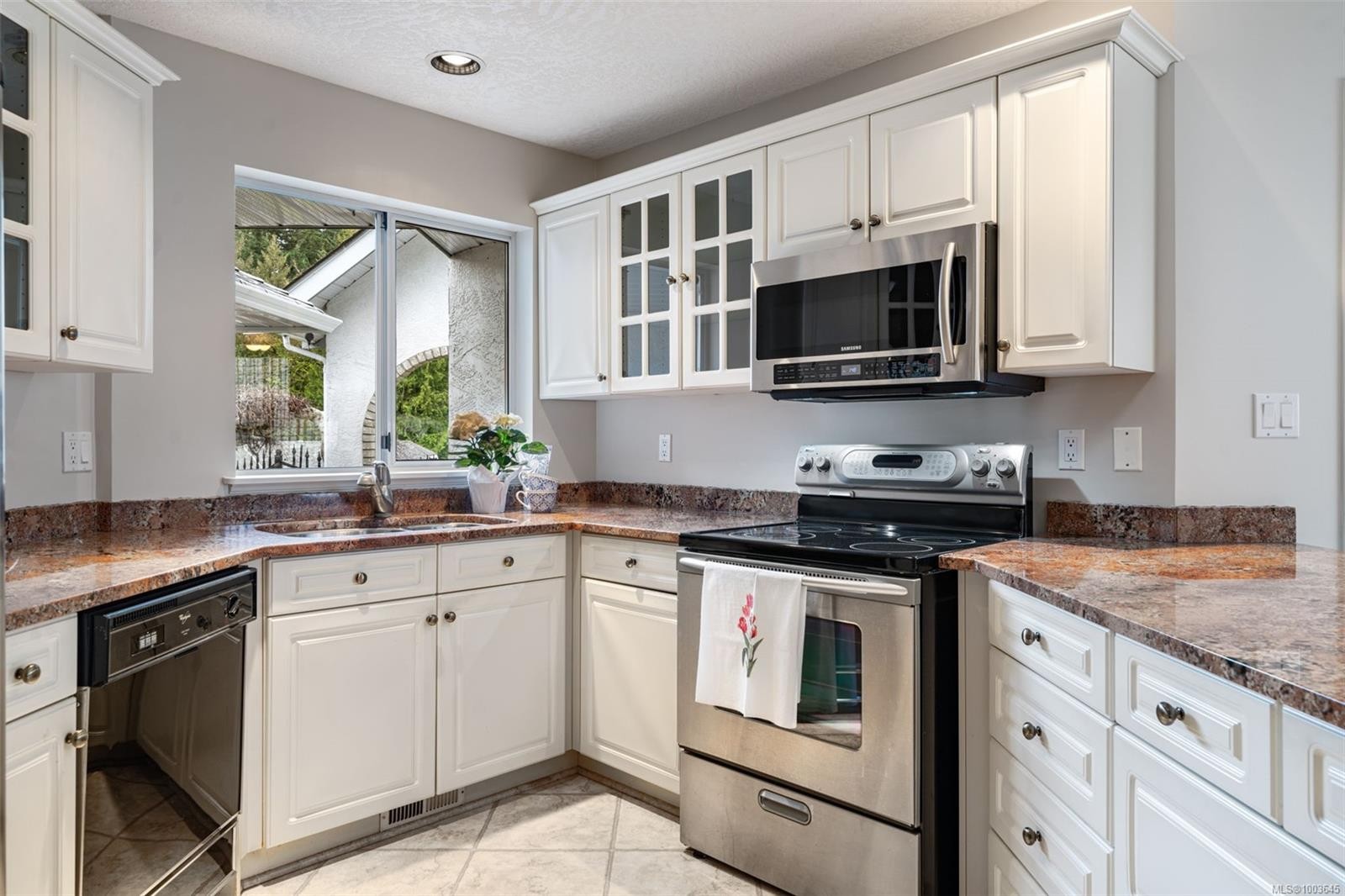 









3441


Arbutus

Dr South,
Cobble Hill,




BC
V8H 0K8


