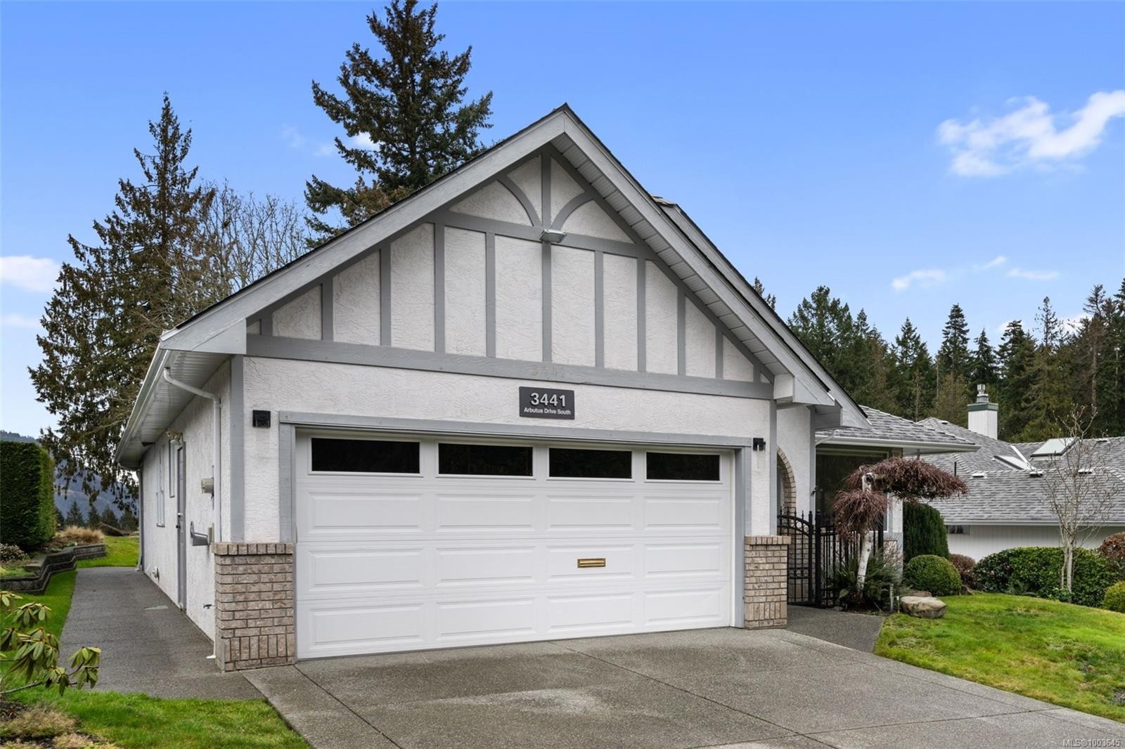 









3441


Arbutus

Dr South,
Cobble Hill,




BC
V8H 0K8

