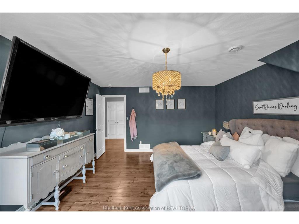 









247


HUDSON

Drive,
Chatham,




ON
N7L 0A6

