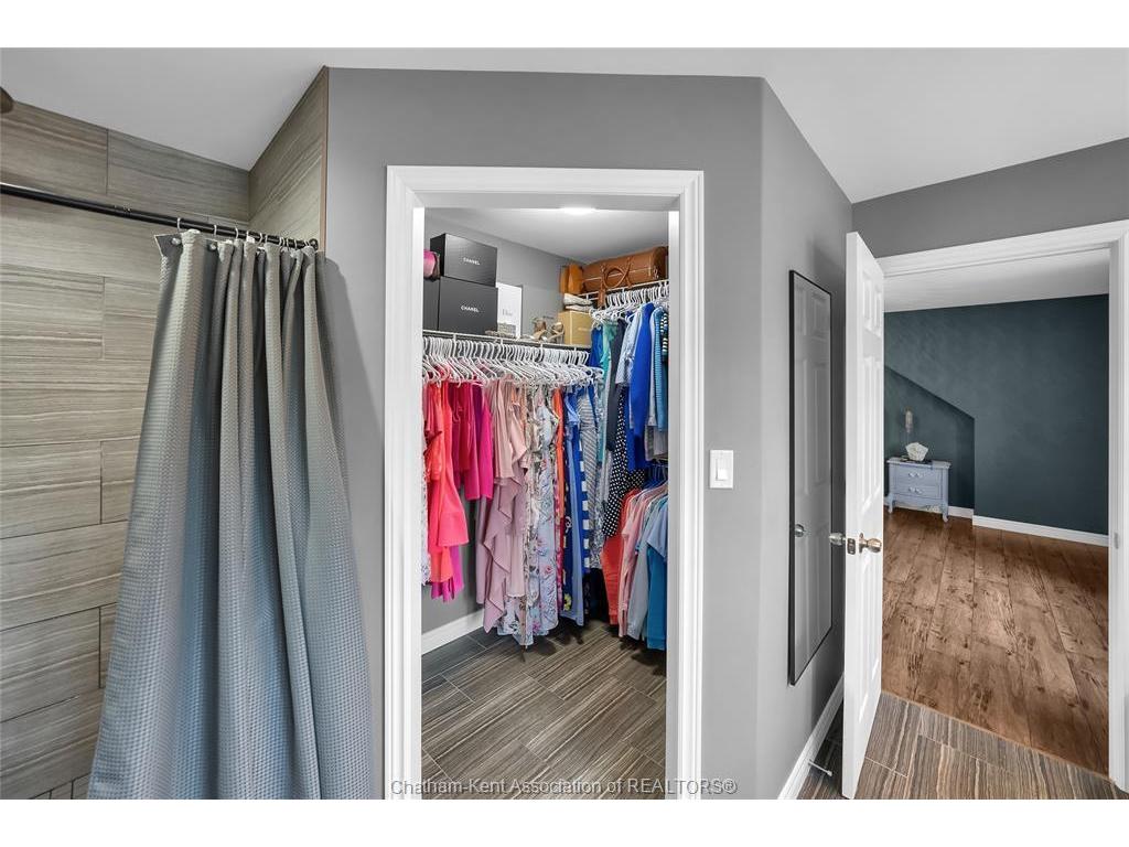 









247


HUDSON

Drive,
Chatham,




ON
N7L 0A6

