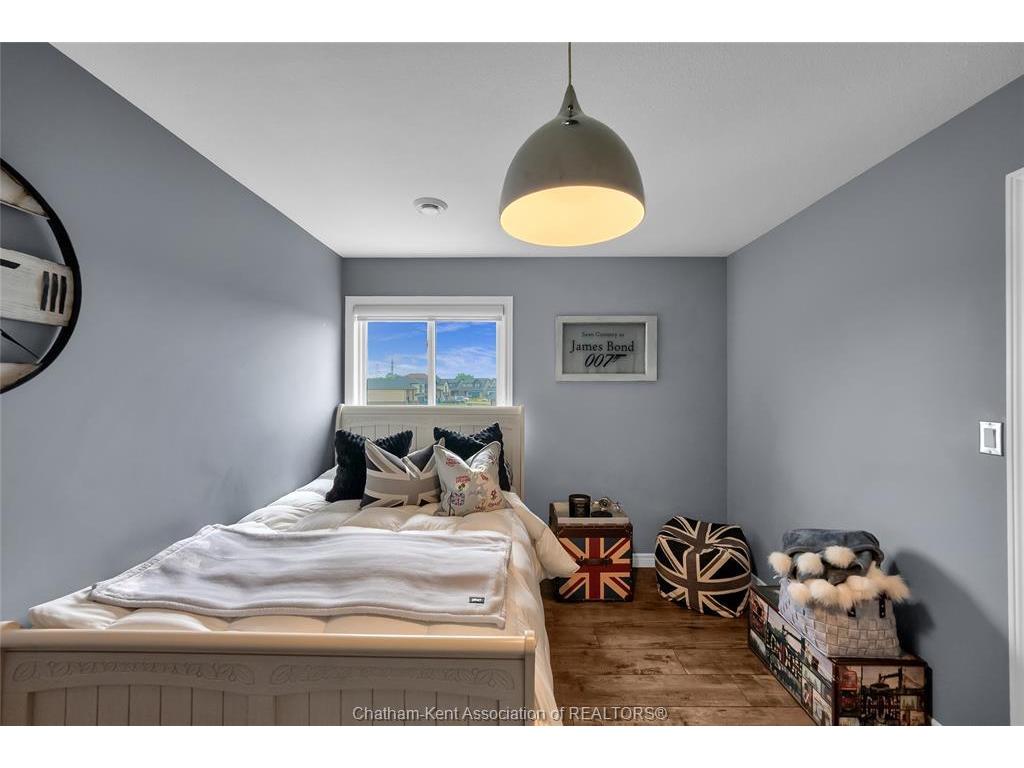 









247


HUDSON

Drive,
Chatham,




ON
N7L 0A6

