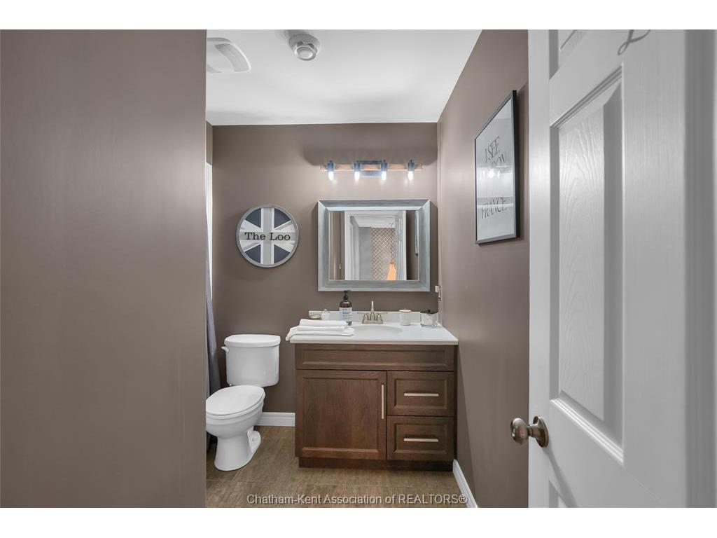 









247


HUDSON

Drive,
Chatham,




ON
N7L 0A6

