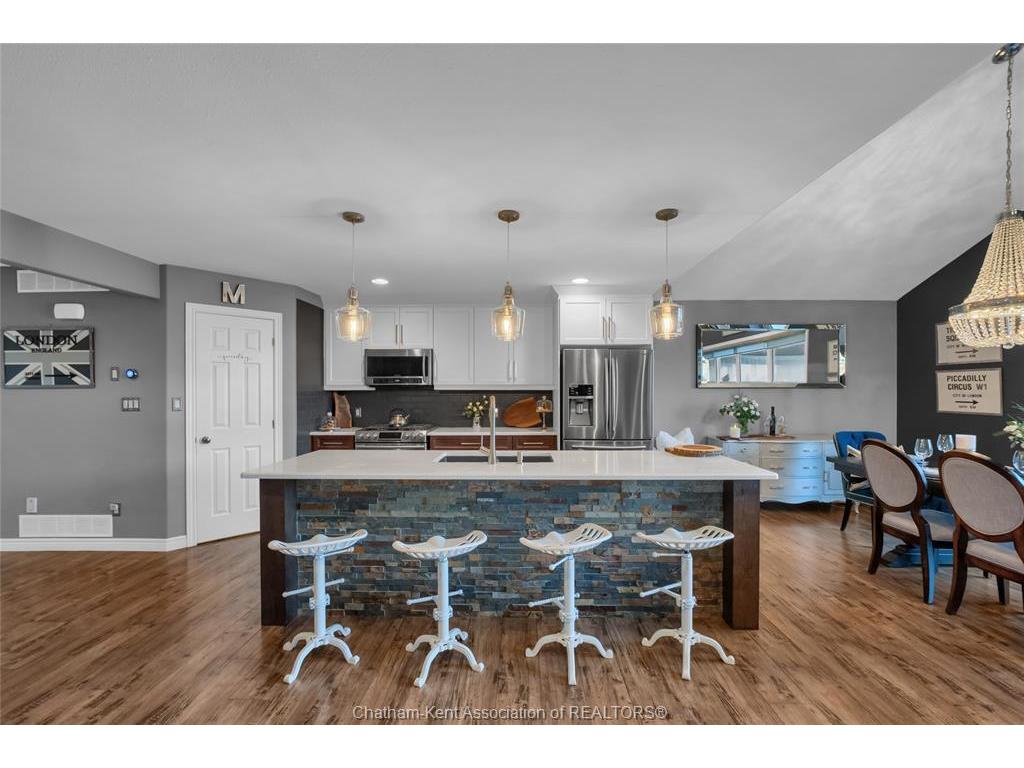 









247


HUDSON

Drive,
Chatham,




ON
N7L 0A6

