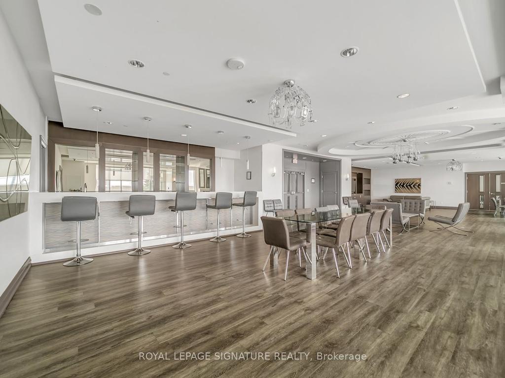 









7161


Yonge

Street,
Markham,




ON
L3T 0C8

