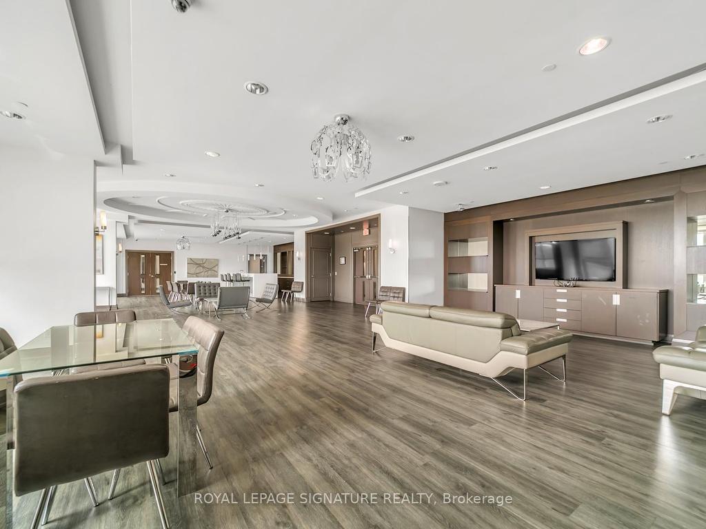 









7161


Yonge

Street,
Markham,




ON
L3T 0C8

