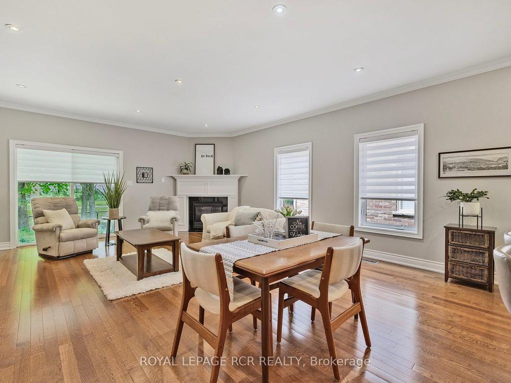









44


Fred Barnard

Way,
Uxbridge,




ON
L9P 0B9

