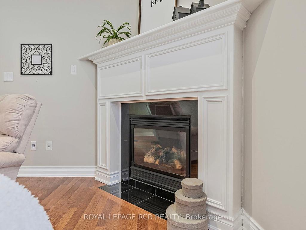 









44


Fred Barnard

Way,
Uxbridge,




ON
L9P 0B9

