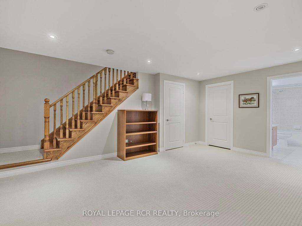 









44


Fred Barnard

Way,
Uxbridge,




ON
L9P 0B9

