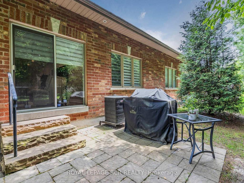 









44


Fred Barnard

Way,
Uxbridge,




ON
L9P 0B9

