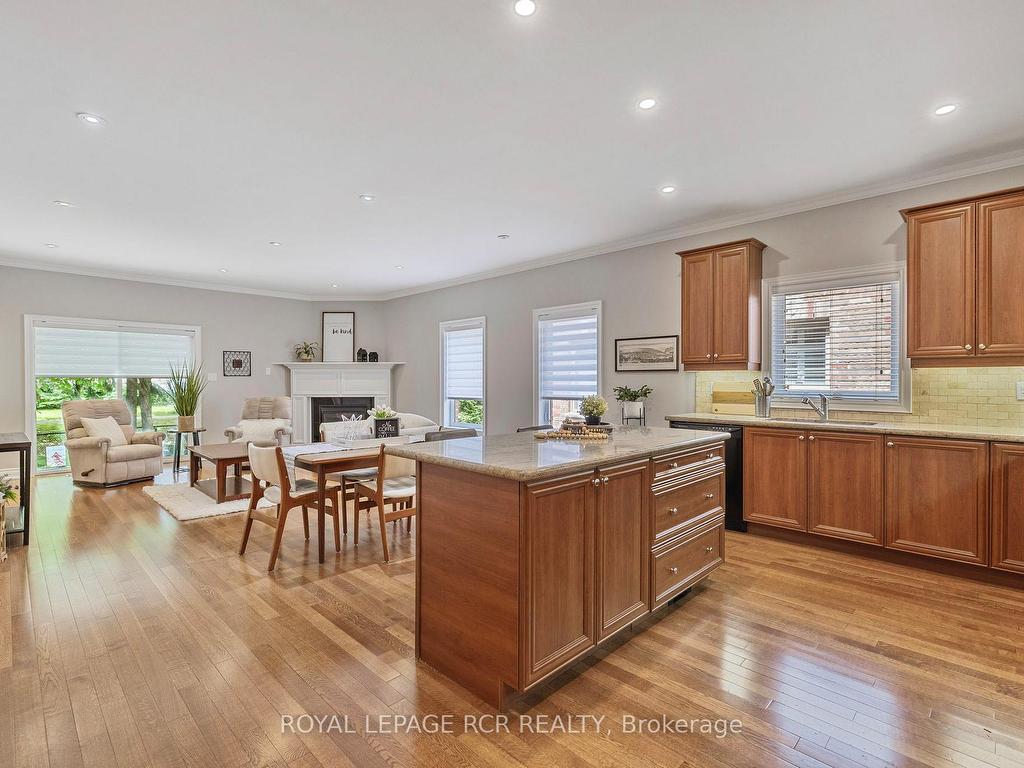 









44


Fred Barnard

Way,
Uxbridge,




ON
L9P 0B9

