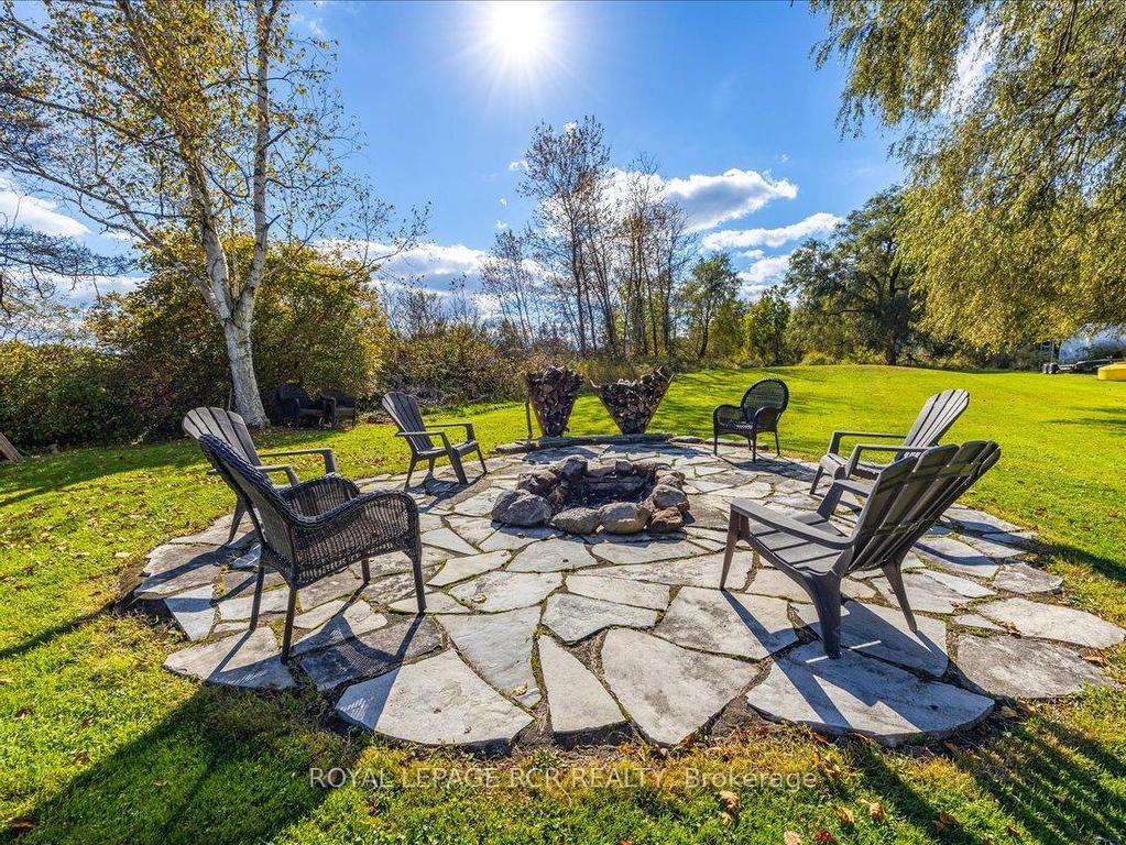 









21324


McCowan

Road,
East Gwillimbury,




ON
L0G 1M0

