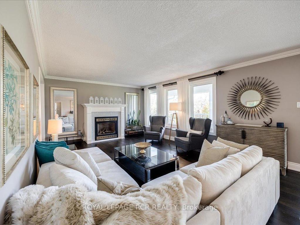 









21324


McCowan

Road,
East Gwillimbury,




ON
L0G 1M0

