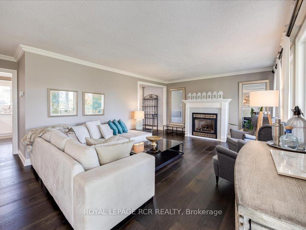 









21324


McCowan

Road,
East Gwillimbury,




ON
L0G 1M0

