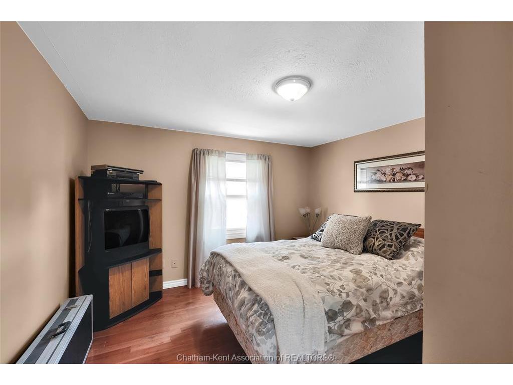 









1039


James

Street,
Wallaceburg,




ON
N8A 2P9

