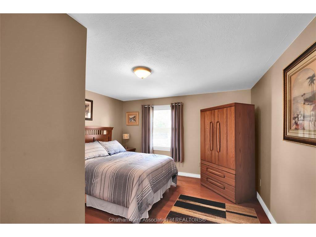 









1039


James

Street,
Wallaceburg,




ON
N8A 2P9

