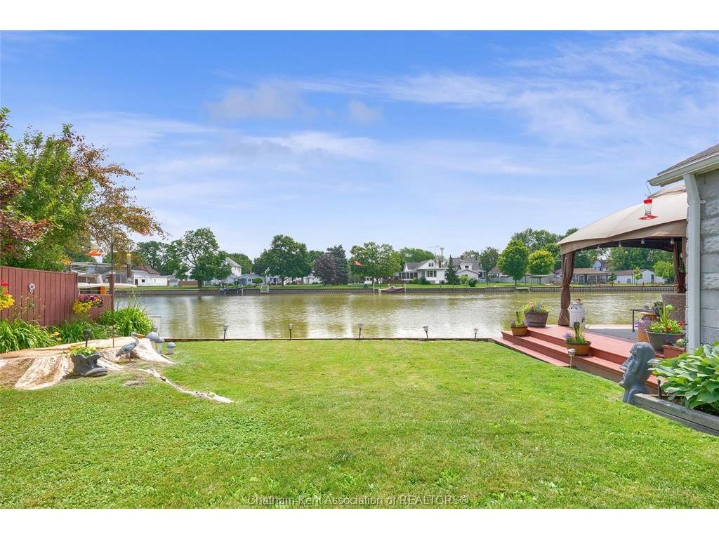 









1039


James

Street,
Wallaceburg,




ON
N8A 2P9

