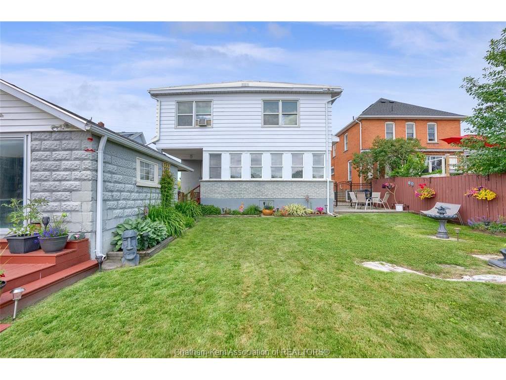 









1039


James

Street,
Wallaceburg,




ON
N8A 2P9

