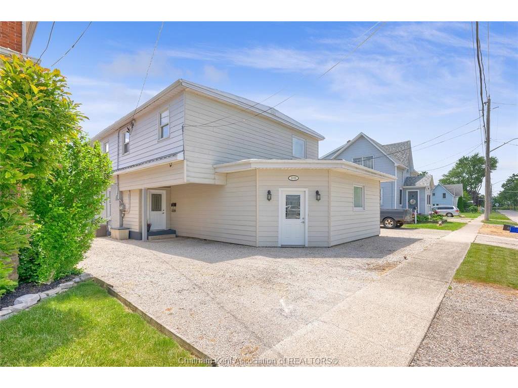 









1039


James

Street,
Wallaceburg,




ON
N8A 2P9

