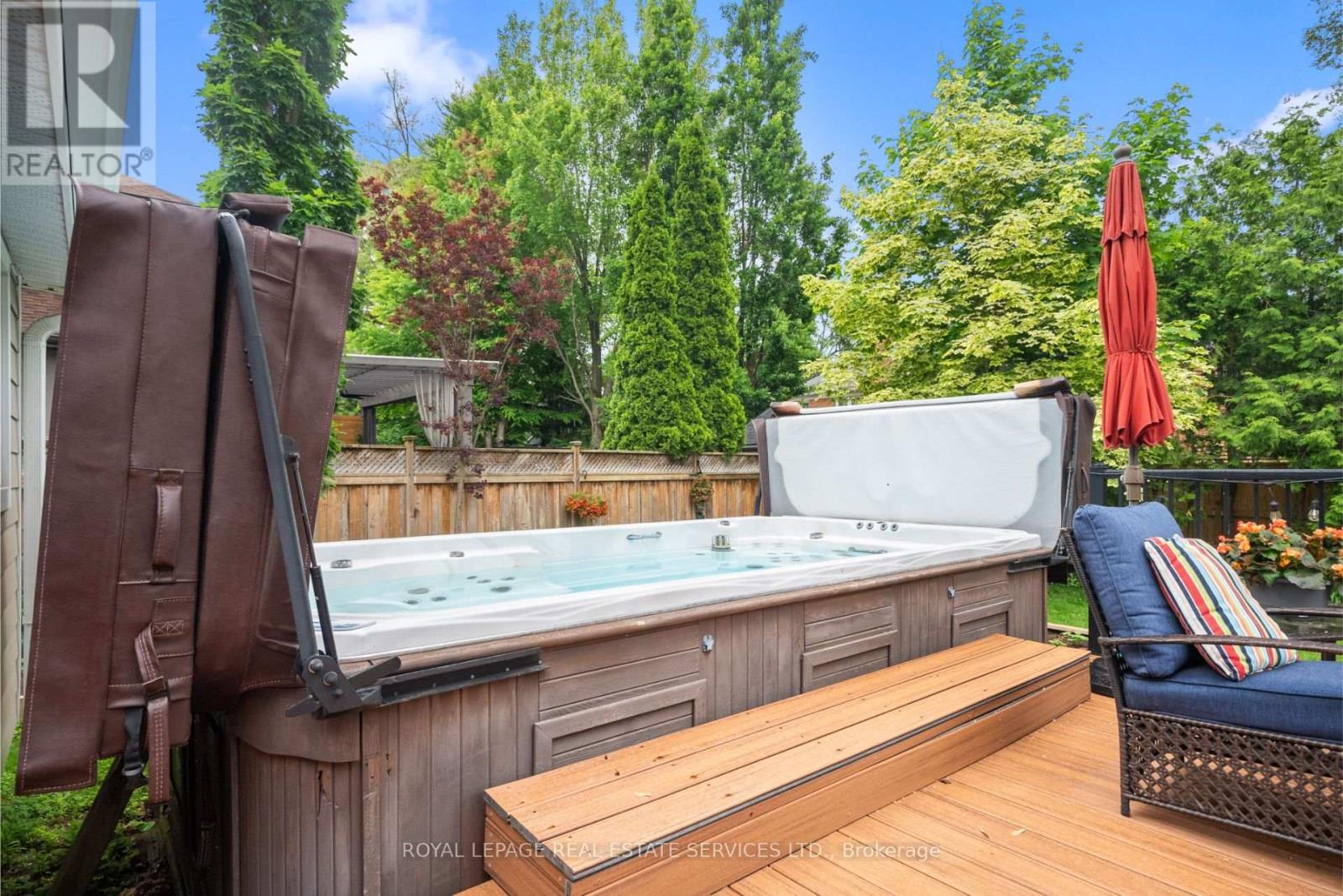 












9 LOYALIST ROAD

,
Toronto,




Ontario
M9A3P2

