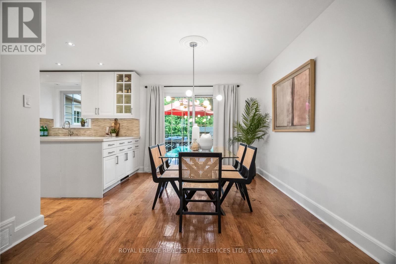 












9 LOYALIST ROAD

,
Toronto,




Ontario
M9A3P2

