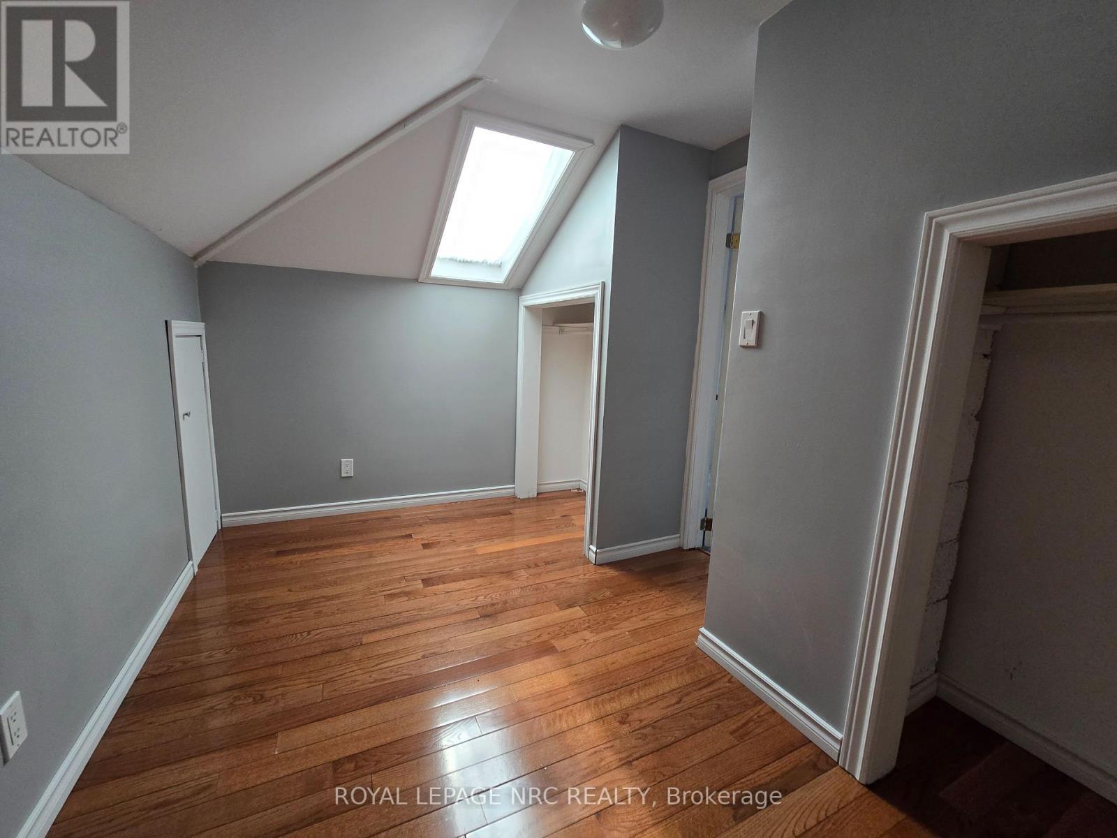 












77 GILMORE ROAD

,
Fort Erie,




Ontario
L2A2L9


