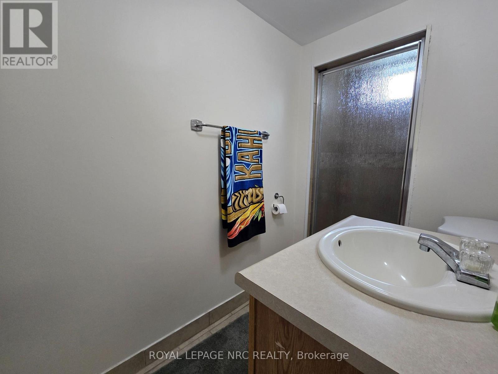 












77 GILMORE ROAD

,
Fort Erie,




Ontario
L2A2L9

