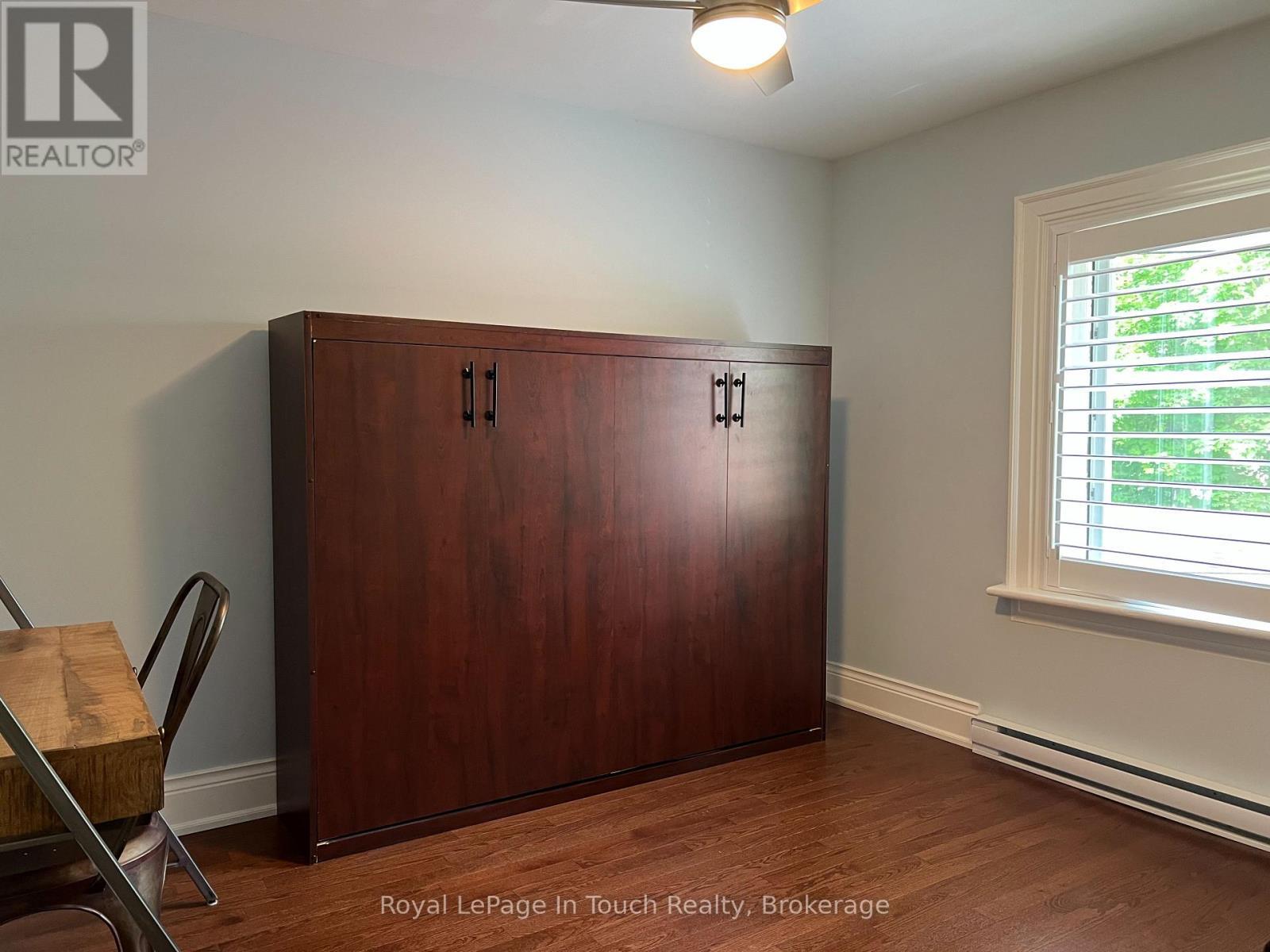 












238 SIXTH STREET

,
Midland,




Ontario
L4R3Y1

