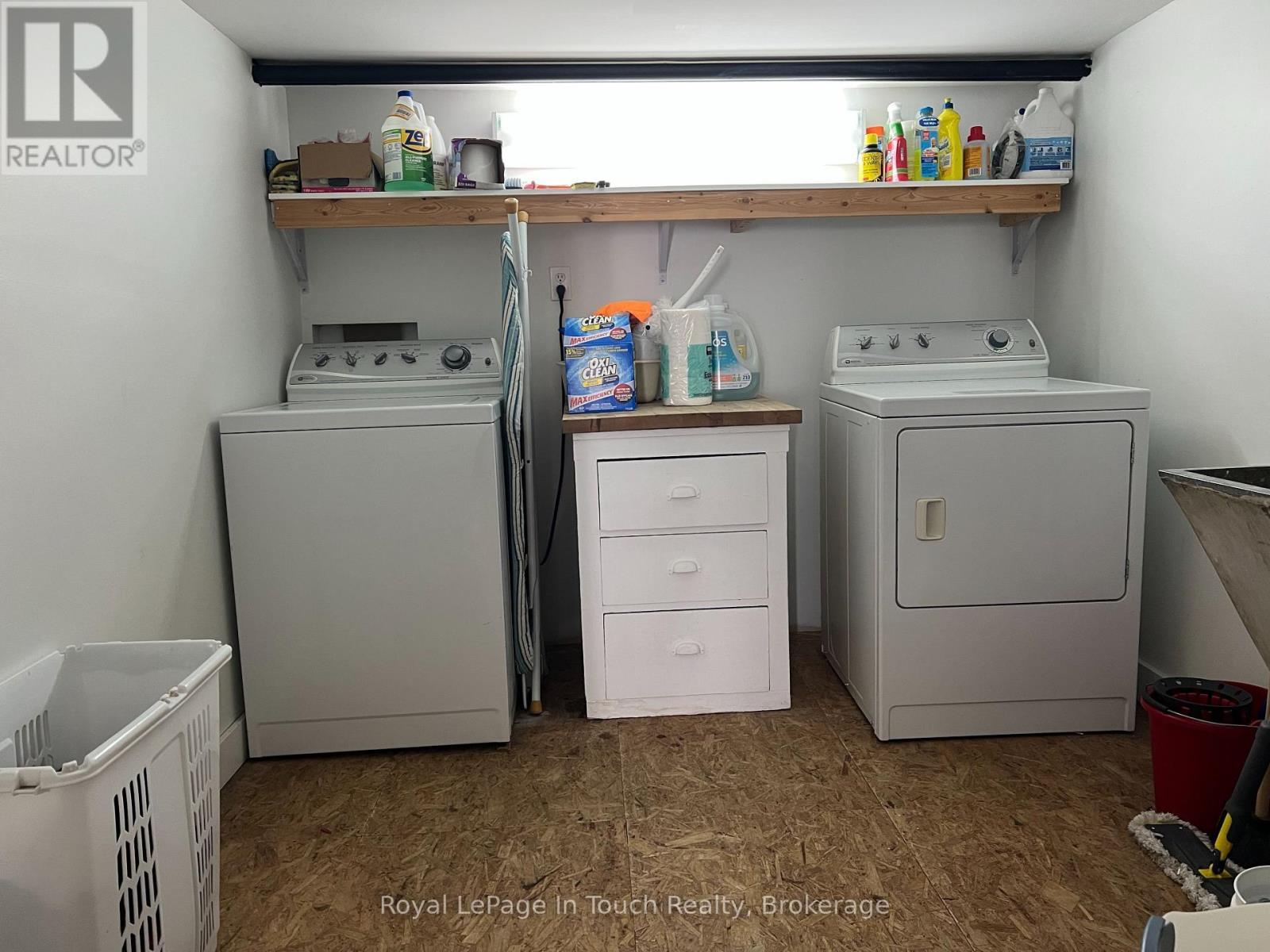 












238 SIXTH STREET

,
Midland,




Ontario
L4R3Y1

