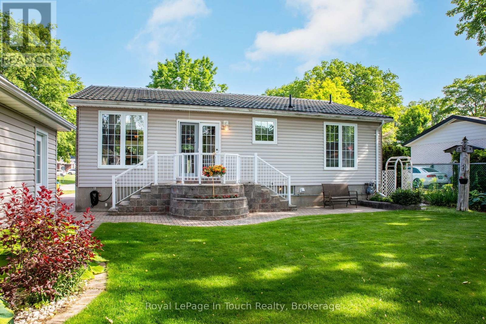 












20 PAYETTE DRIVE

,
Penetanguishene,




Ontario
L9M1H4

