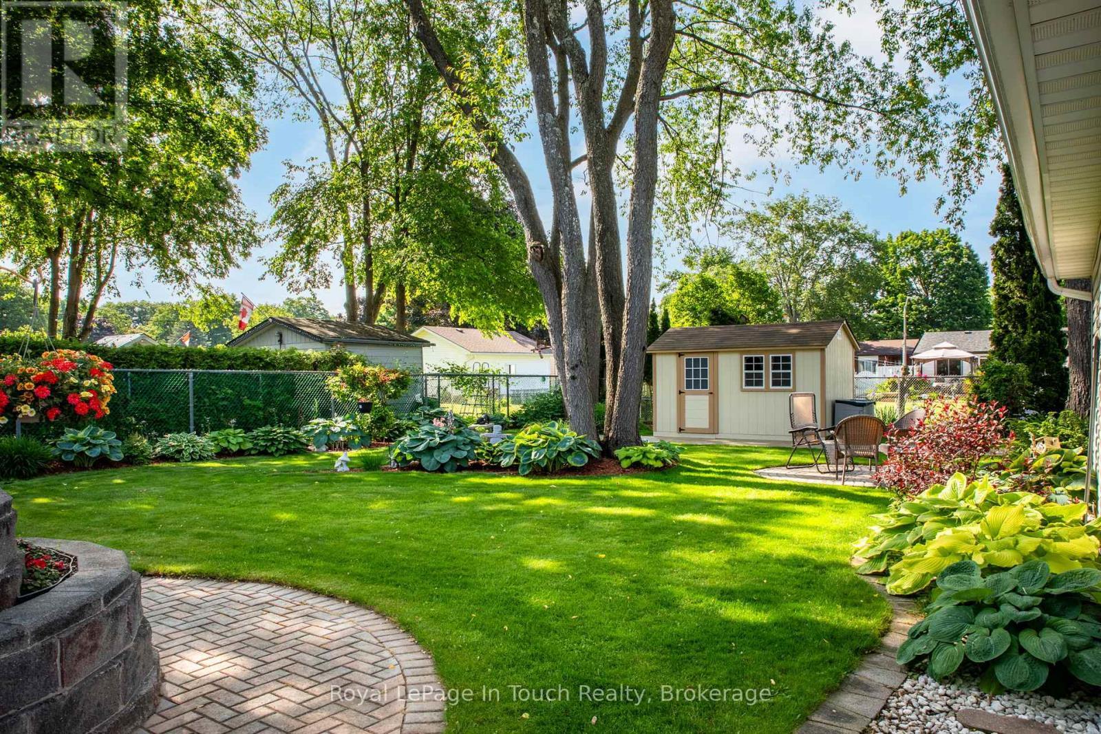 












20 PAYETTE DRIVE

,
Penetanguishene,




Ontario
L9M1H4

