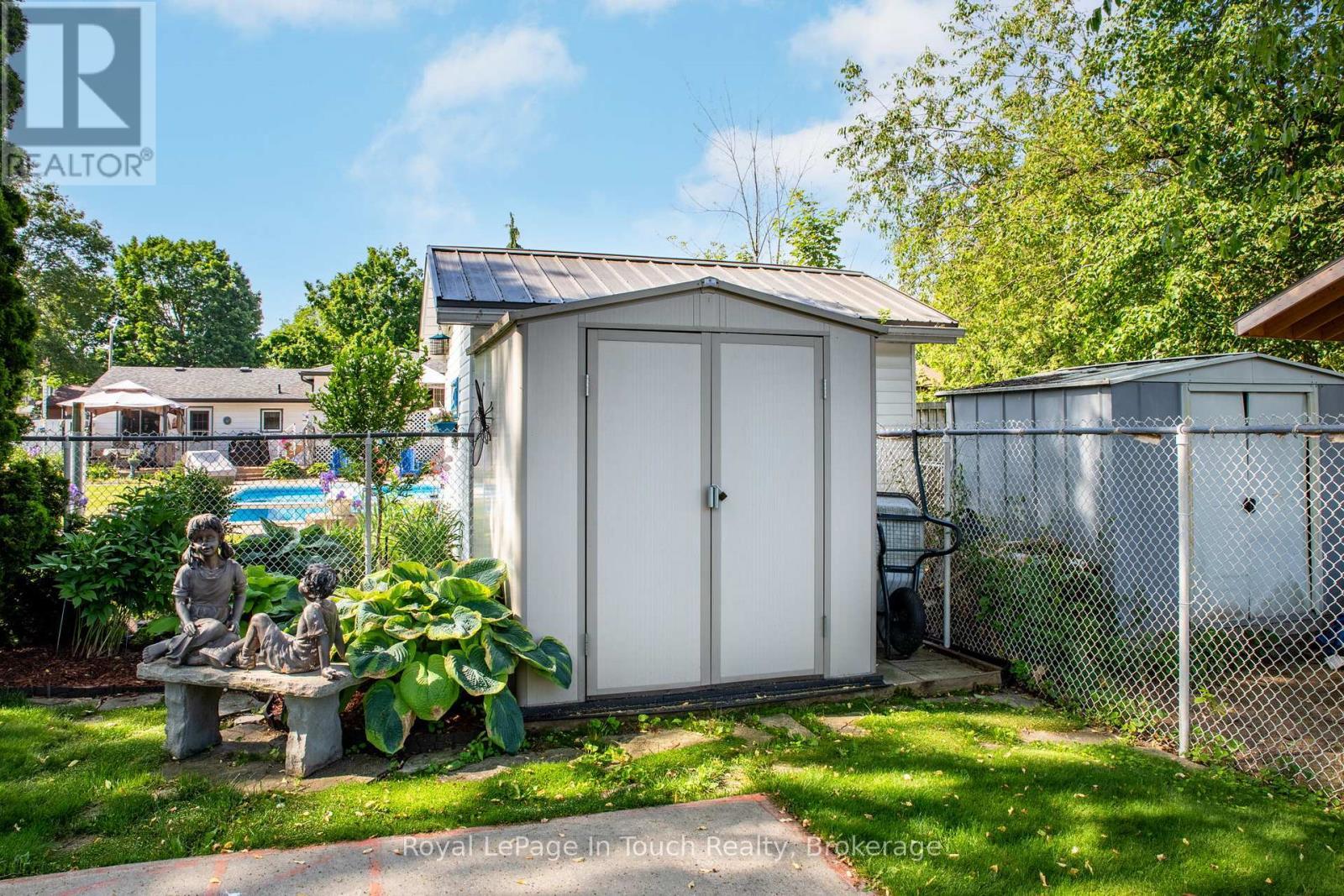 












20 PAYETTE DRIVE

,
Penetanguishene,




Ontario
L9M1H4

