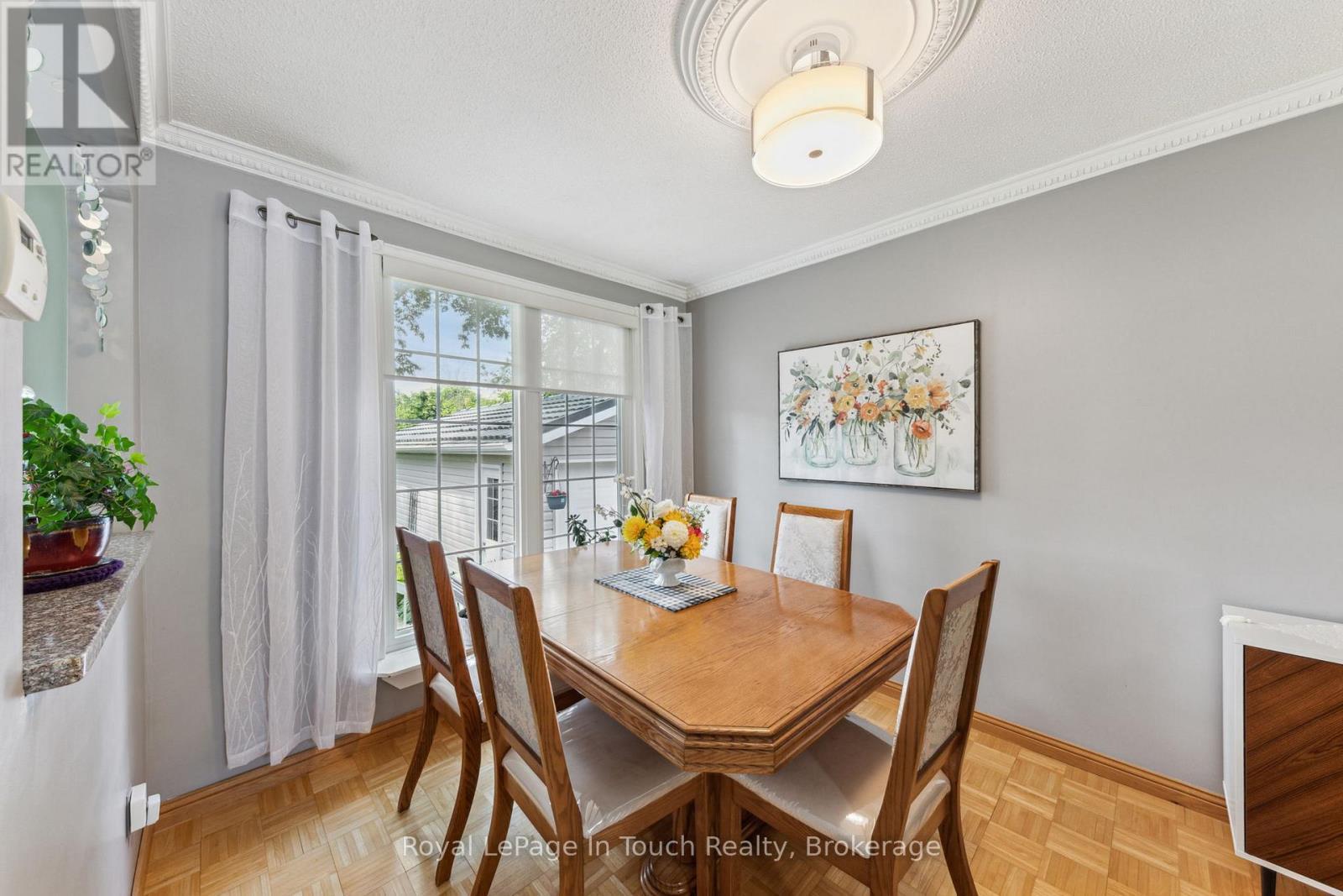 












20 PAYETTE DRIVE

,
Penetanguishene,




Ontario
L9M1H4

