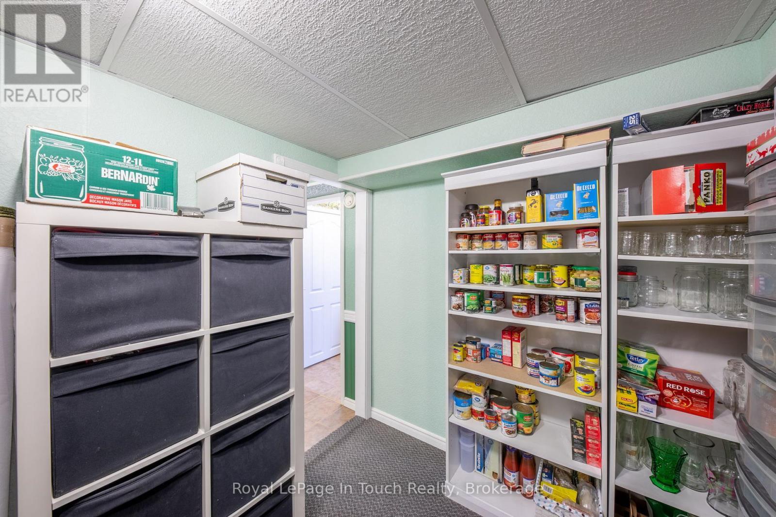 












20 PAYETTE DRIVE

,
Penetanguishene,




Ontario
L9M1H4

