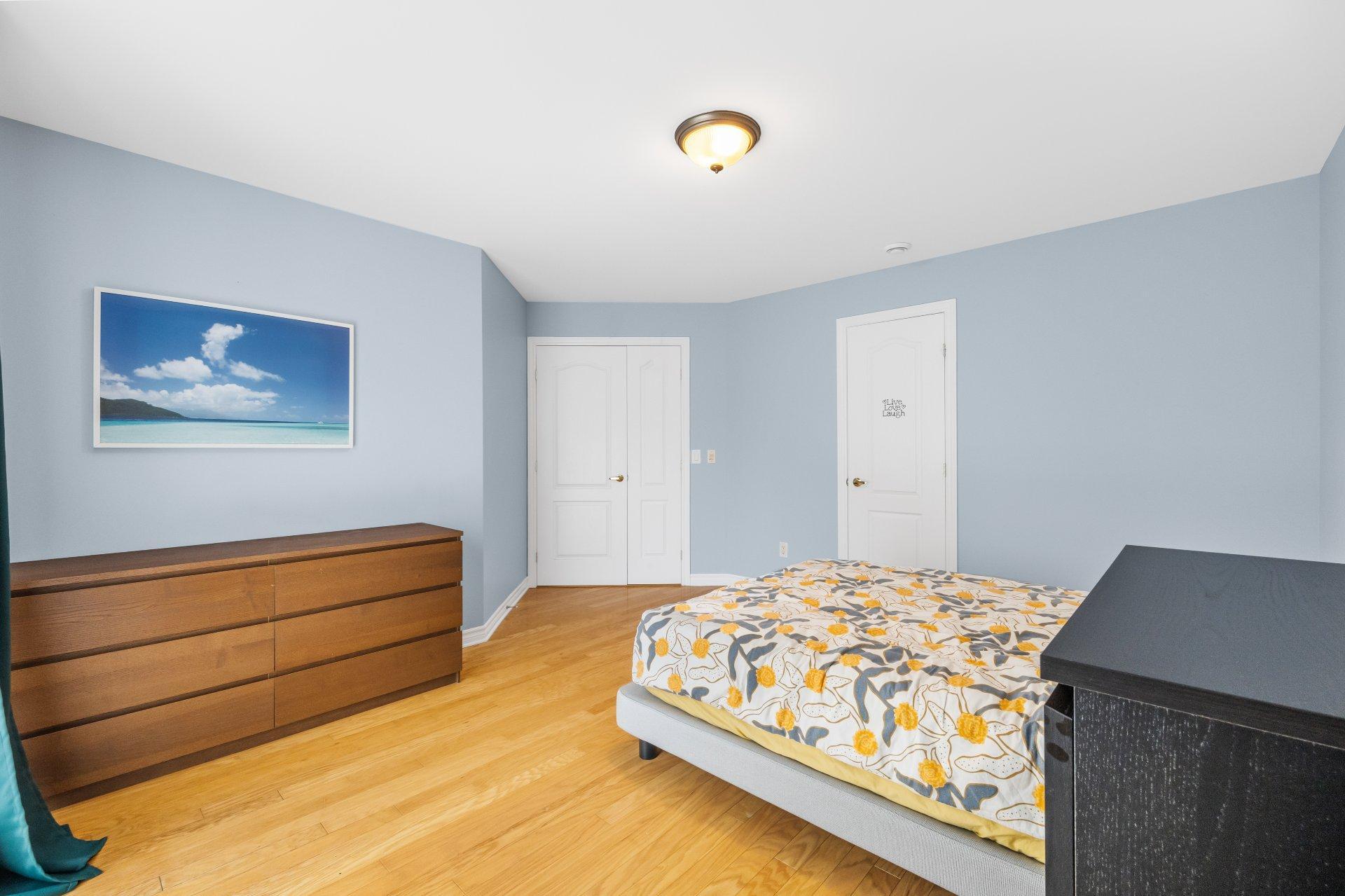 









566


Av. Forest

, 5,
Pincourt,




QC
J7W0K2

