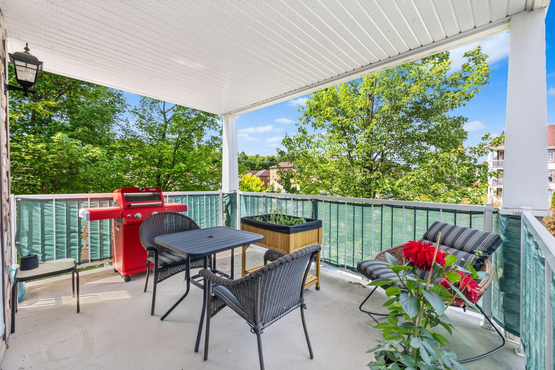 









566


Av. Forest

, 5,
Pincourt,




QC
J7W0K2

