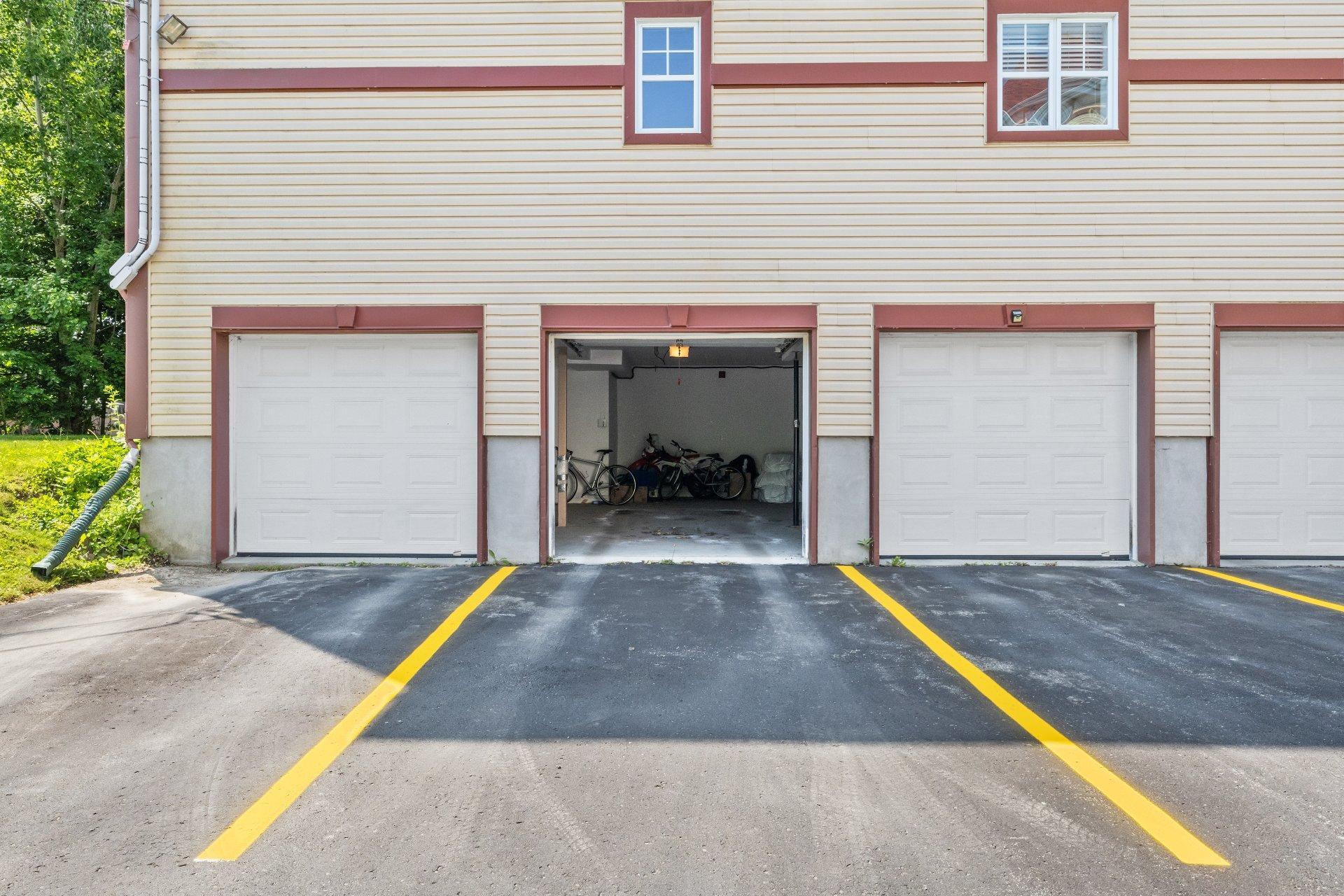 









566


Av. Forest

, 5,
Pincourt,




QC
J7W0K2

