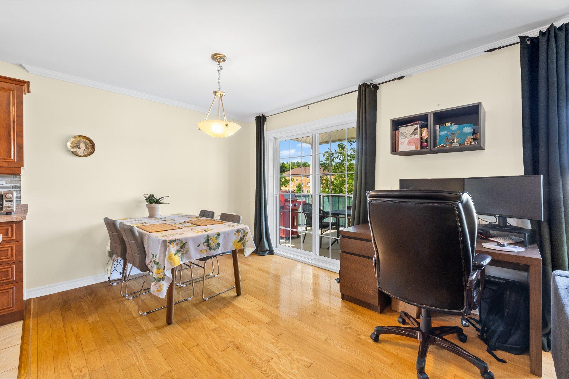 









566


Av. Forest

, 5,
Pincourt,




QC
J7W0K2

