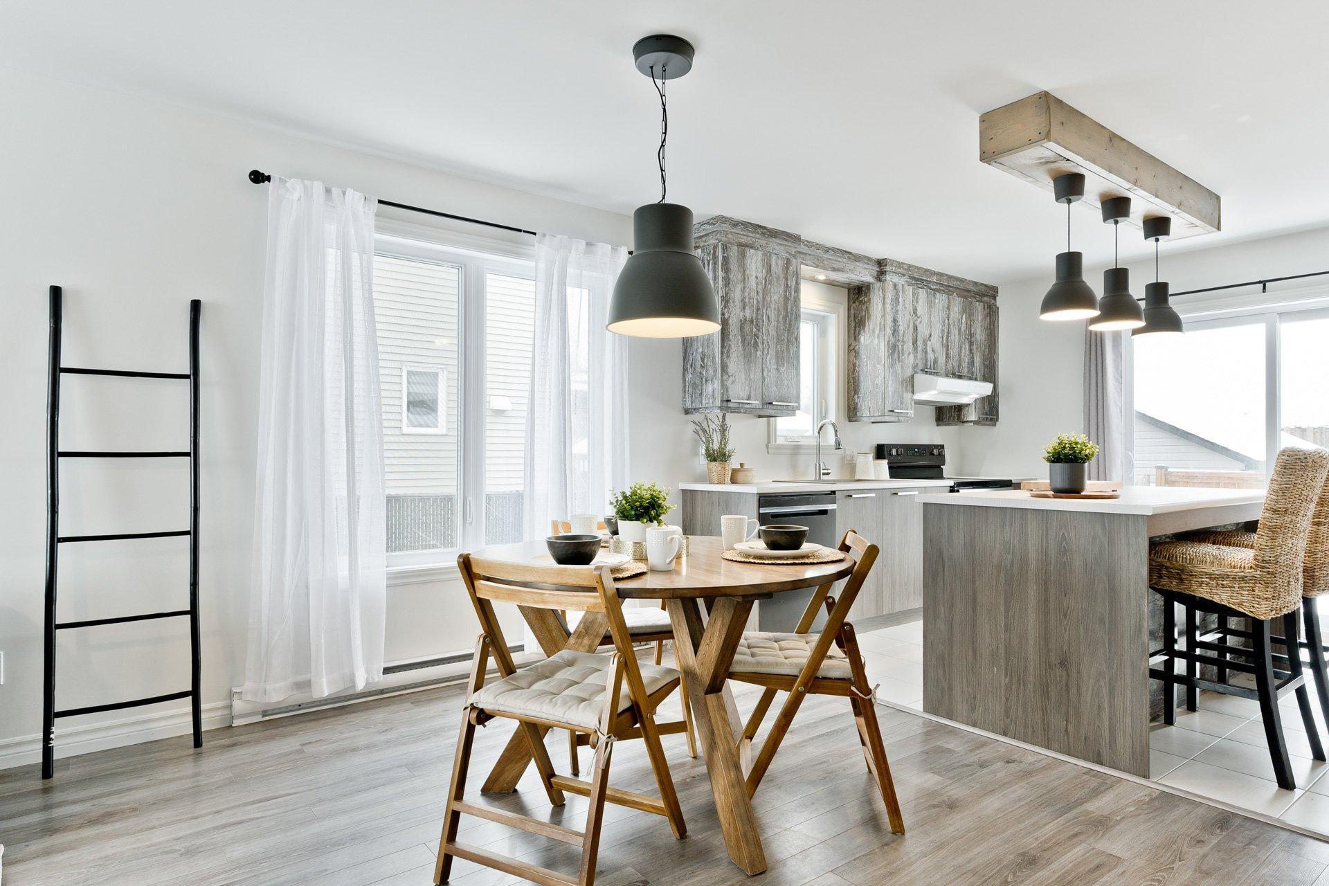 









1068


Rue Glaucos

,
Sherbrooke (Brompton/Rock Forest/Saint-Élie/Deauville),




QC
J1R0W4

