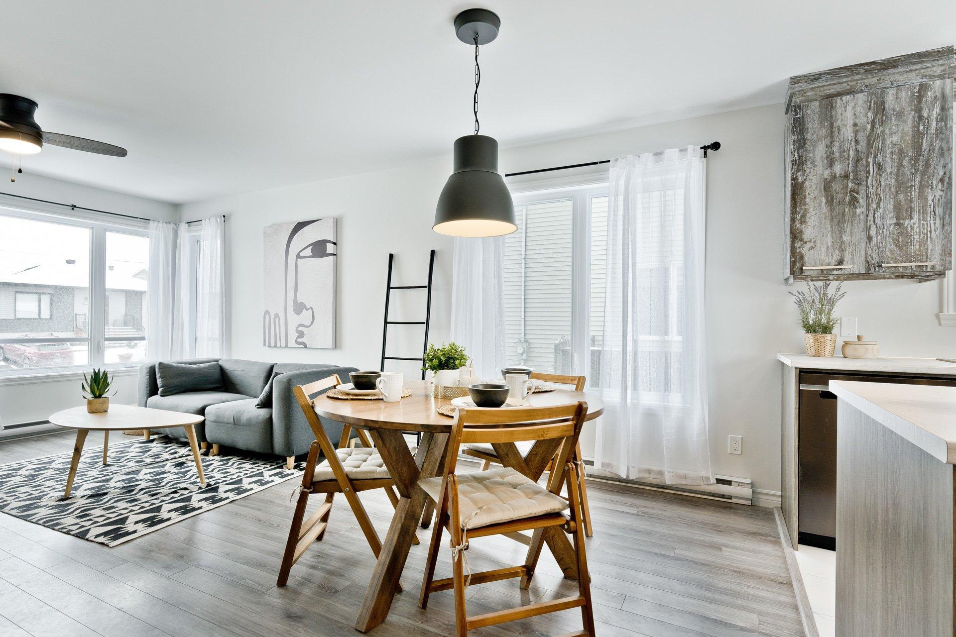 









1068


Rue Glaucos

,
Sherbrooke (Brompton/Rock Forest/Saint-Élie/Deauville),




QC
J1R0W4

