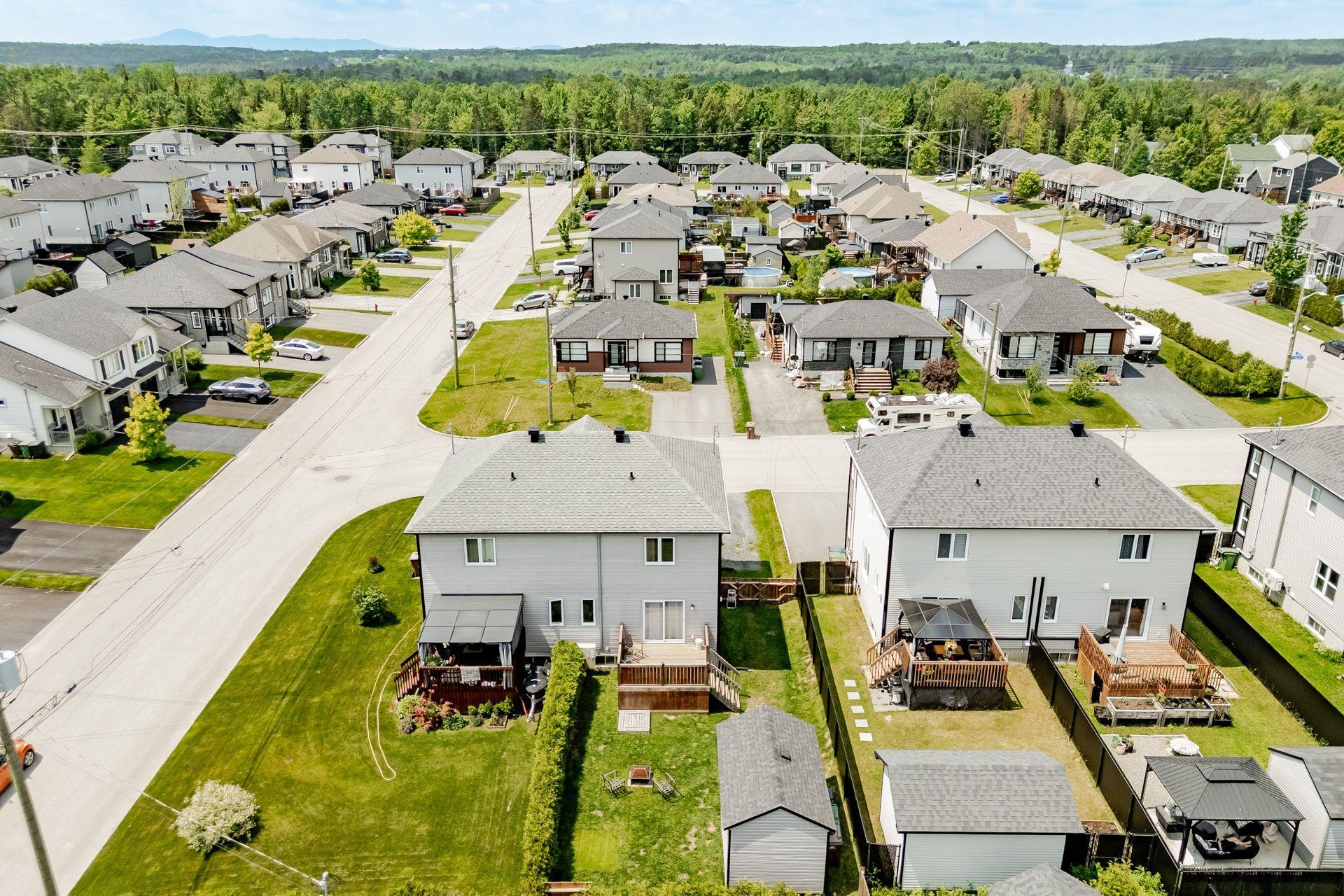 









1068


Rue Glaucos

,
Sherbrooke (Brompton/Rock Forest/Saint-Élie/Deauville),




QC
J1R0W4

