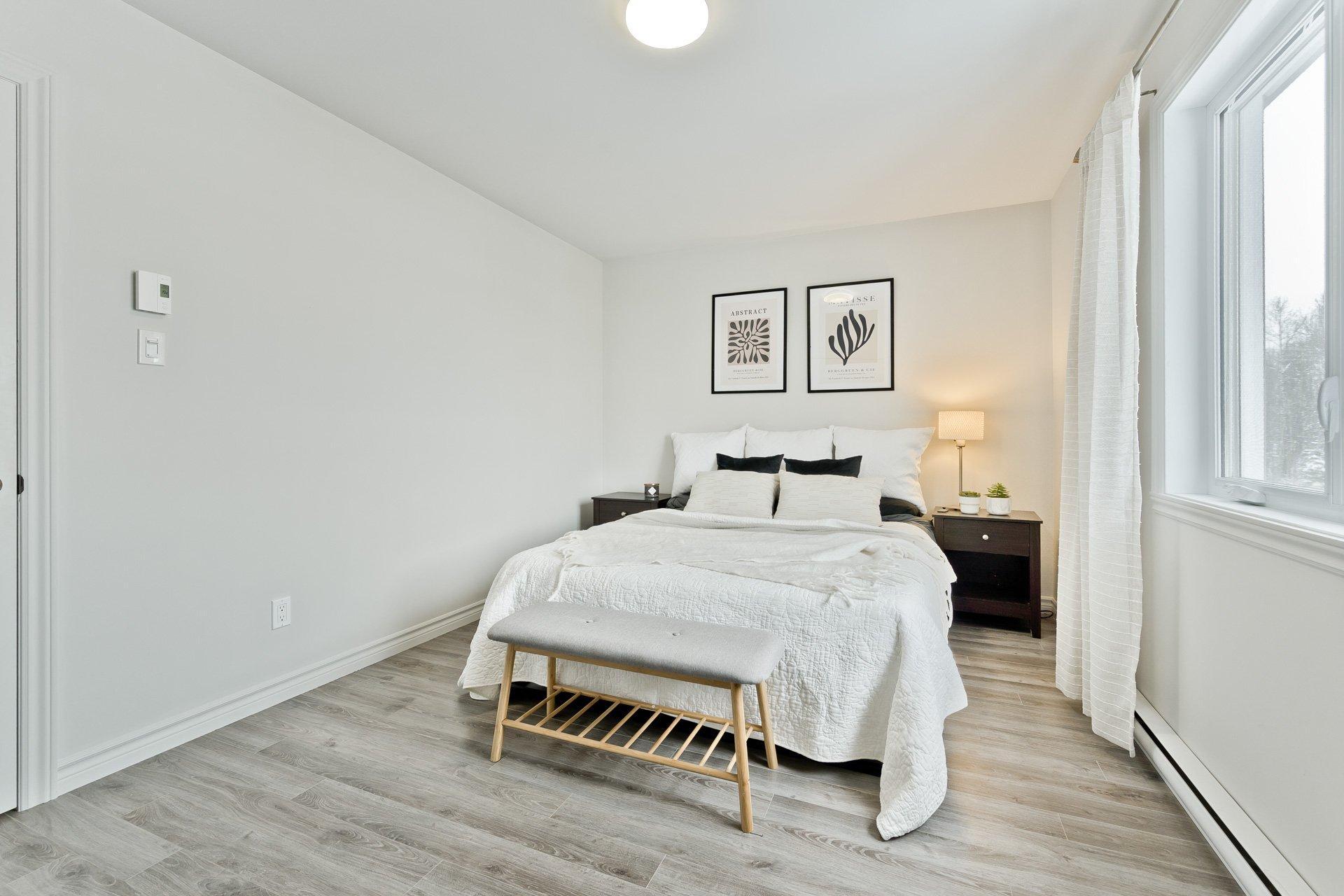 









1068


Rue Glaucos

,
Sherbrooke (Brompton/Rock Forest/Saint-Élie/Deauville),




QC
J1R0W4


