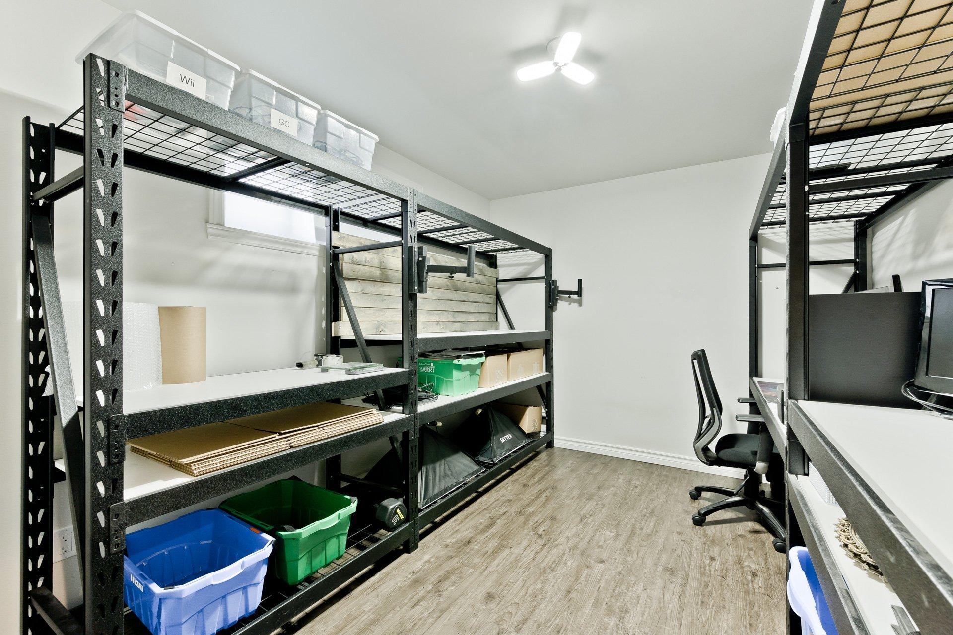 









1068


Rue Glaucos

,
Sherbrooke (Brompton/Rock Forest/Saint-Élie/Deauville),




QC
J1R0W4

