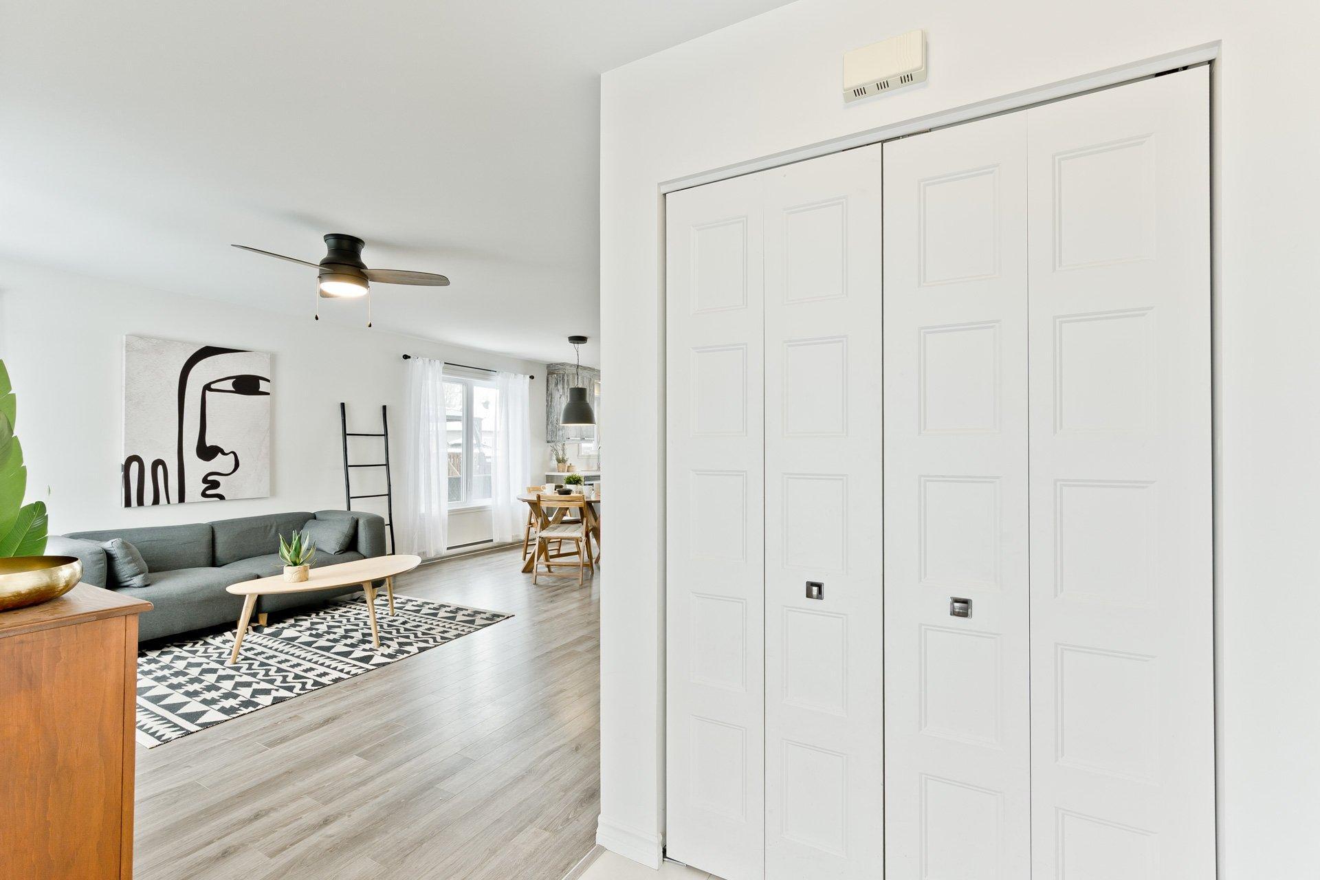 









1068


Rue Glaucos

,
Sherbrooke (Brompton/Rock Forest/Saint-Élie/Deauville),




QC
J1R0W4

